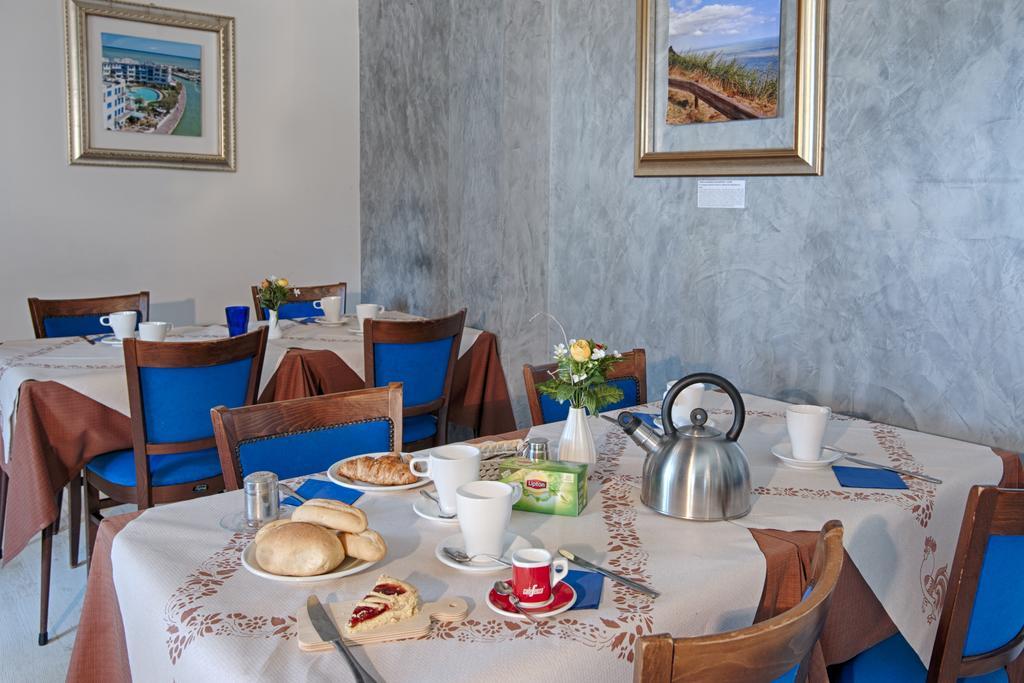Locanda San Biagio Misano Adriatico Bagian luar foto