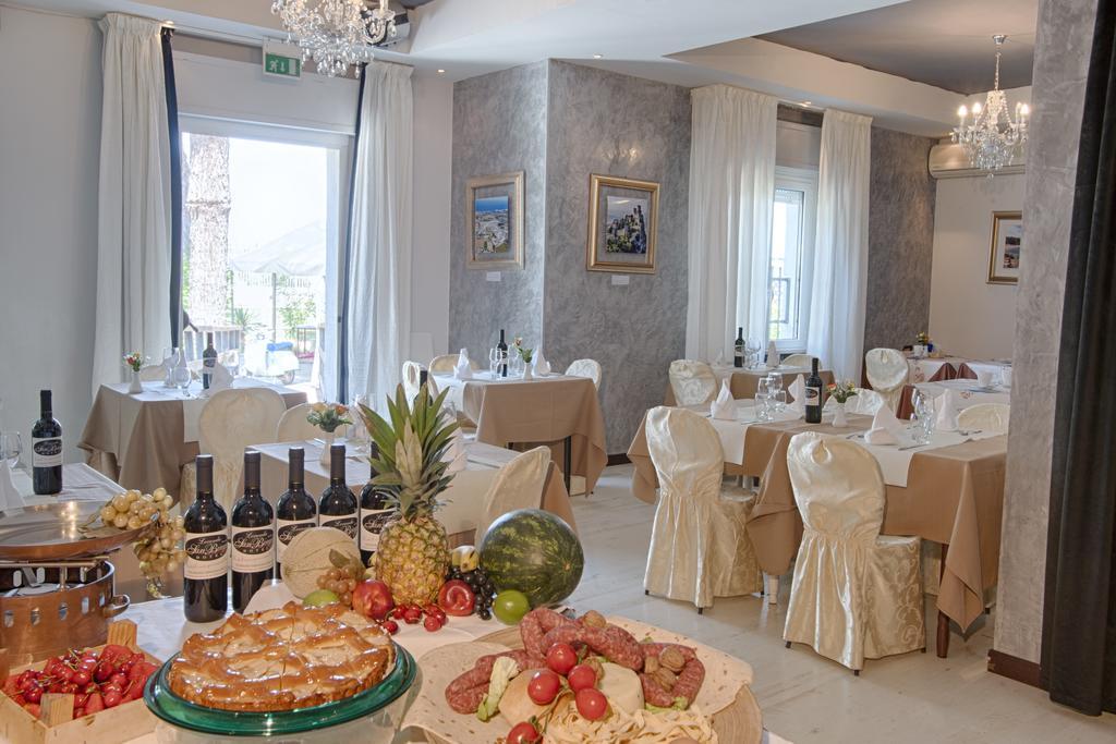 Locanda San Biagio Misano Adriatico Bagian luar foto