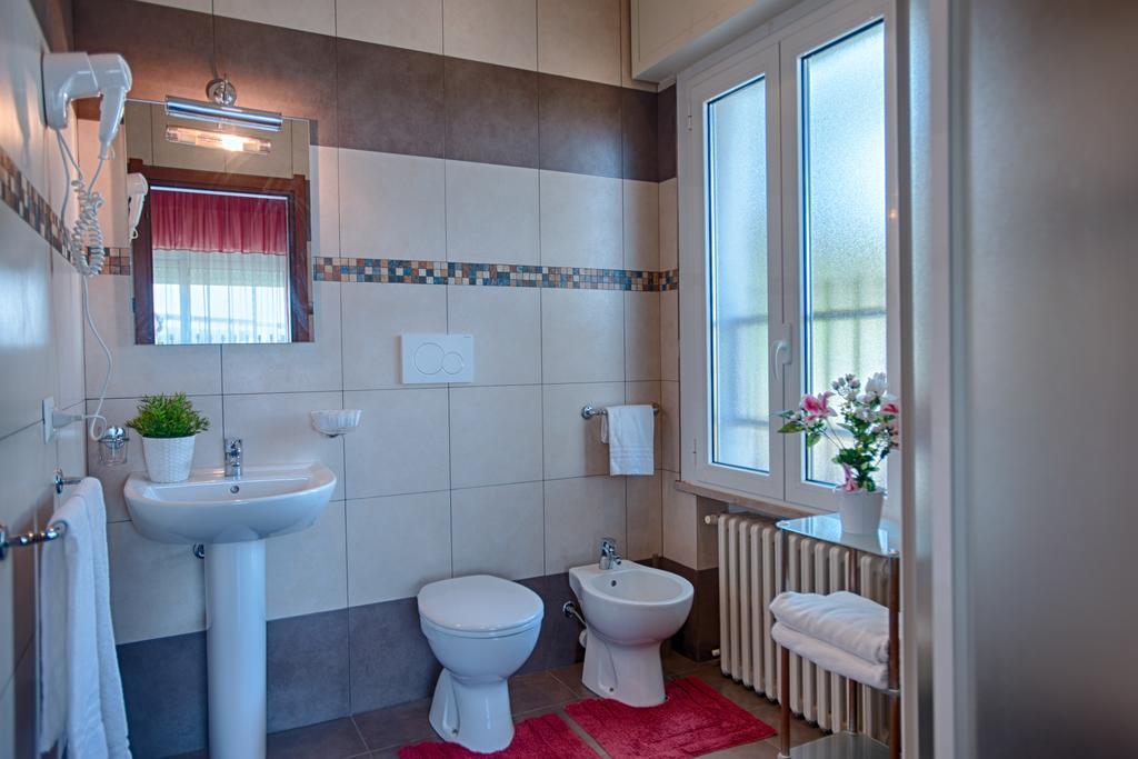 Locanda San Biagio Misano Adriatico Bagian luar foto