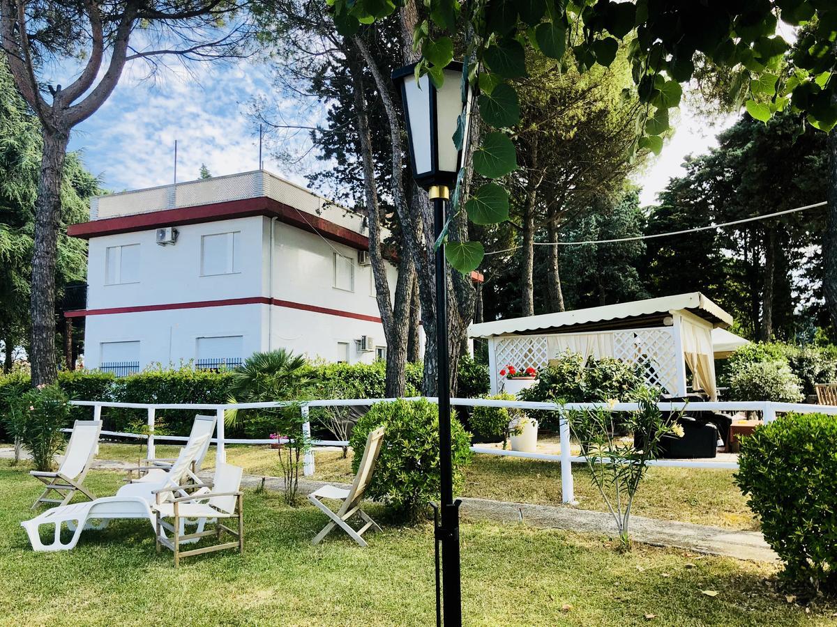 Locanda San Biagio Misano Adriatico Bagian luar foto