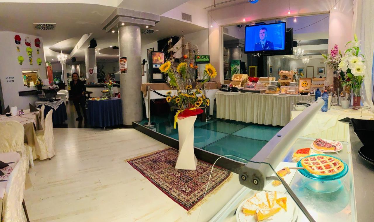 Locanda San Biagio Misano Adriatico Bagian luar foto